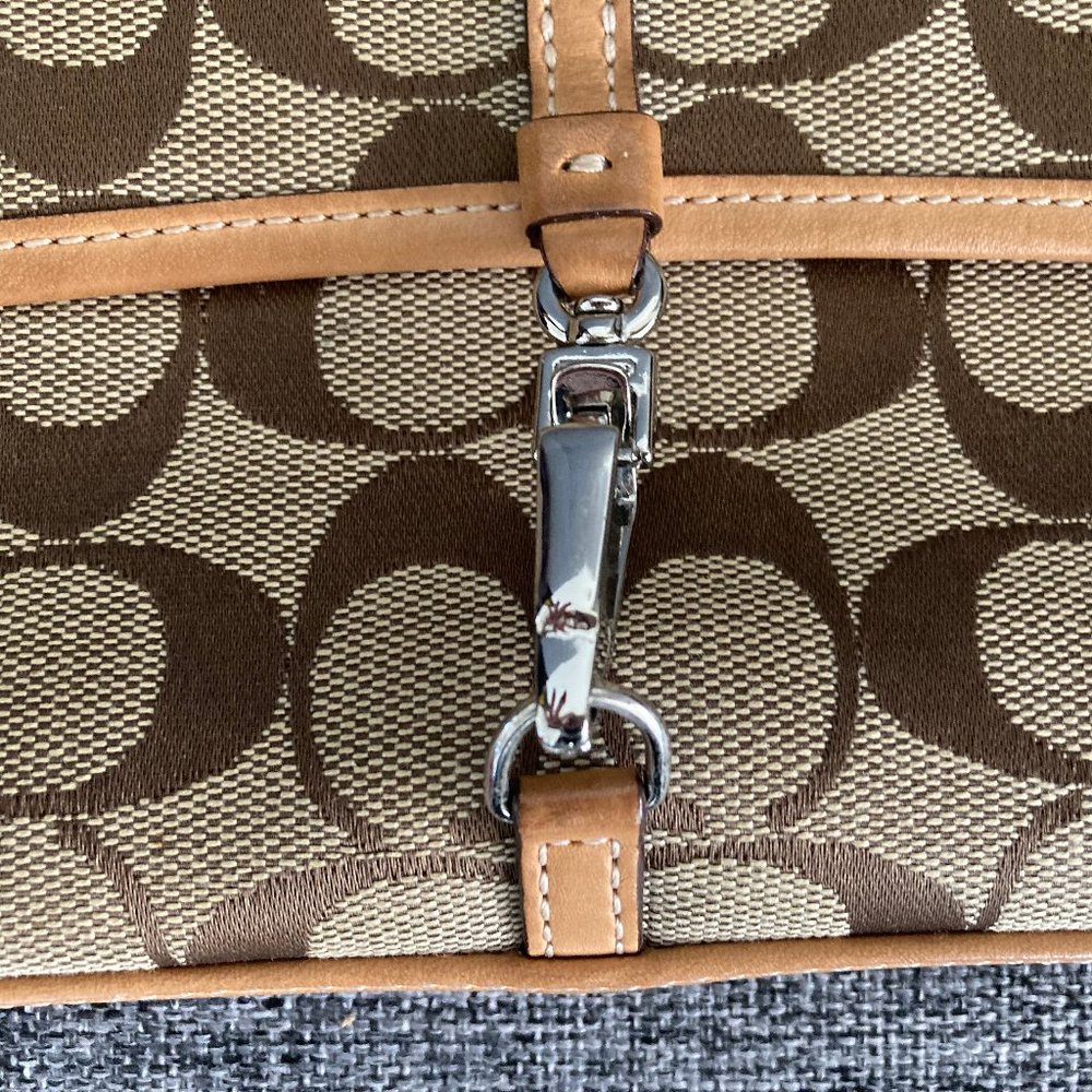 Coach Signature C's Monogram - Picture 2 of 9